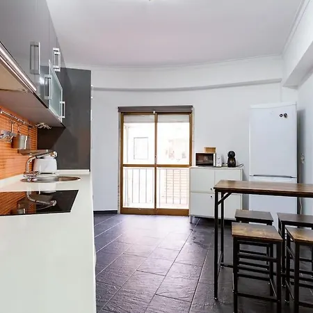 Apartment Portucale ! Lapa Vintage Lisbon