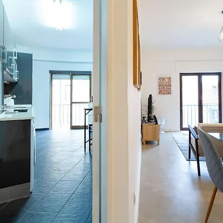 Portucale ! Lapa Vintage Apartment Lisbon